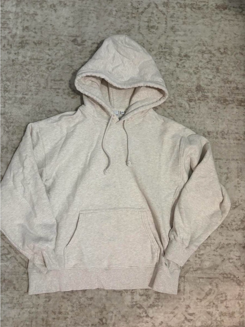Aritzia Women's Cream Pullover Hoodie